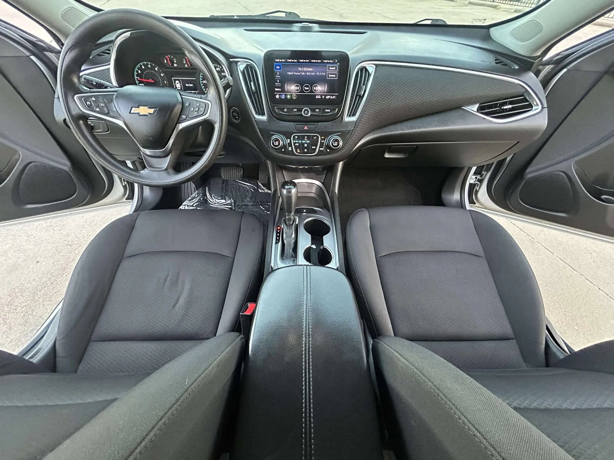 Used 2019 Chevrolet Malibu LT image 19
