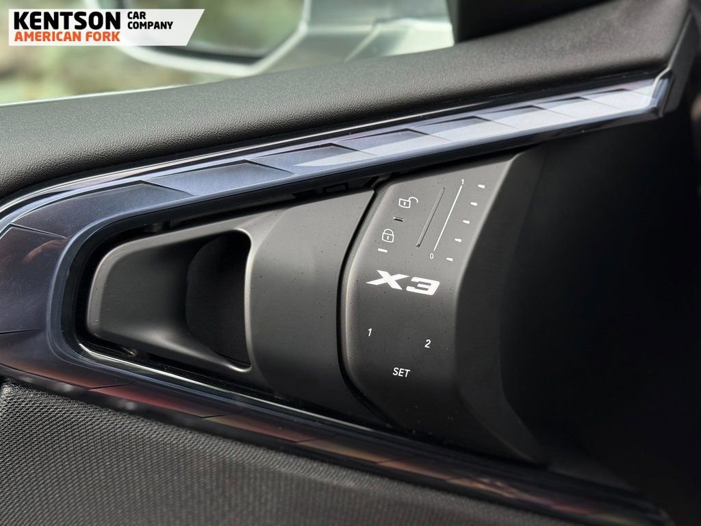Used 2025 BMW X3 xDrive30i image 22