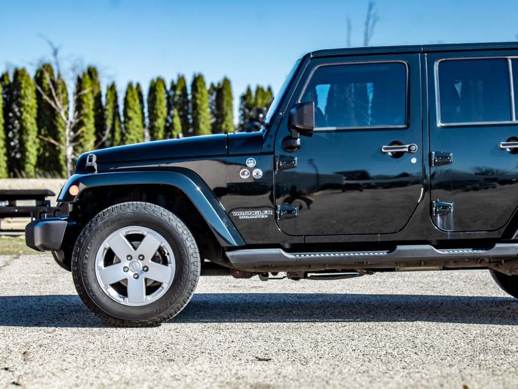 Used 2012 Jeep Wrangler Unlimited Sahara w/ Connectivity Group image 13
