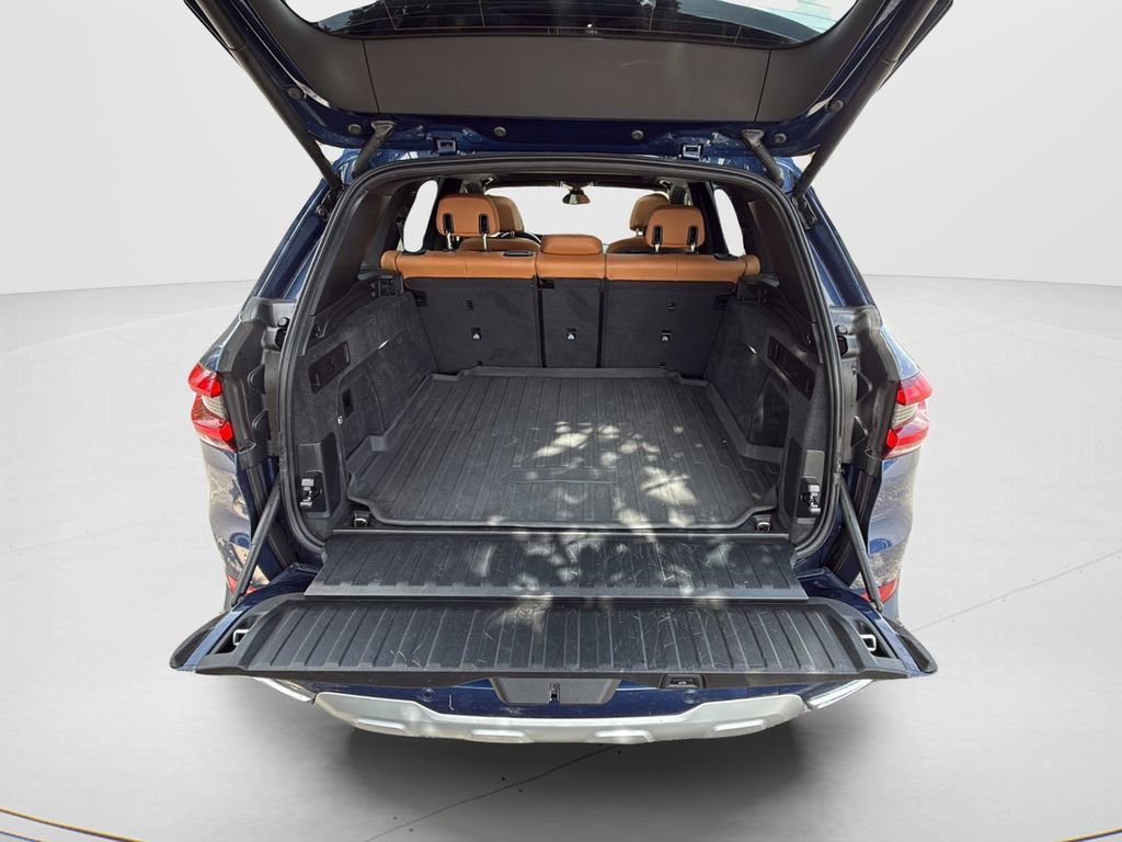 Used 2022 BMW X5 sDrive40i w/ Premium Package image 17