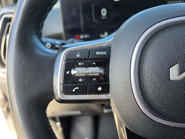 Certified 2024 Kia Sorento SX AWD/4WD image 22