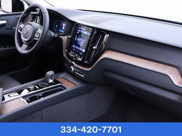 New 2024 Volvo XC60 T8 Plus w/ Climate Package image 17