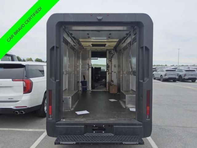 Used 2024 Chevrolet Brightdrop 600 w/ Commercial Equipment Package AWD/4WD image 6
