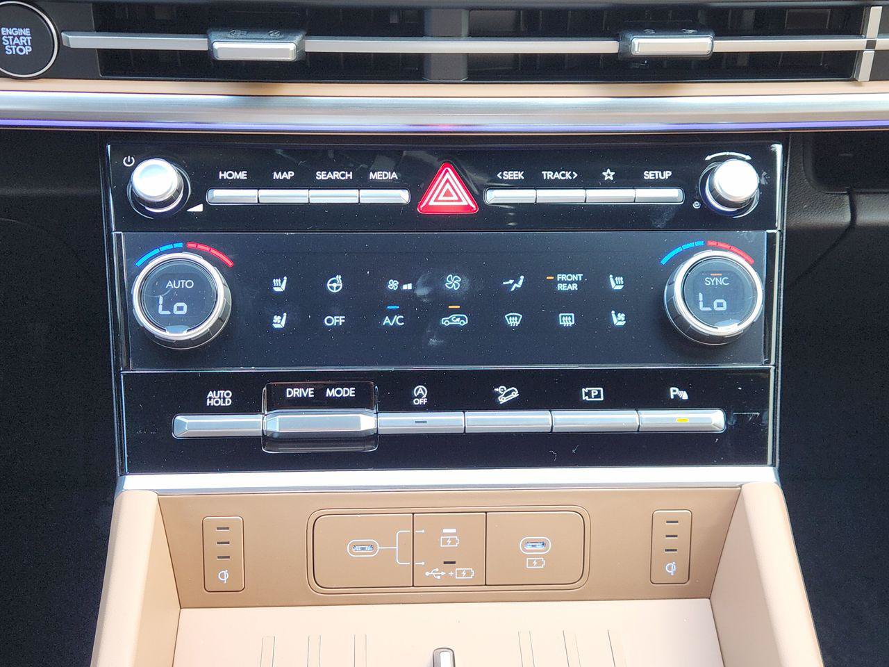 New 2027 Hyundai Santa Fe Calligraphy FWD image 15