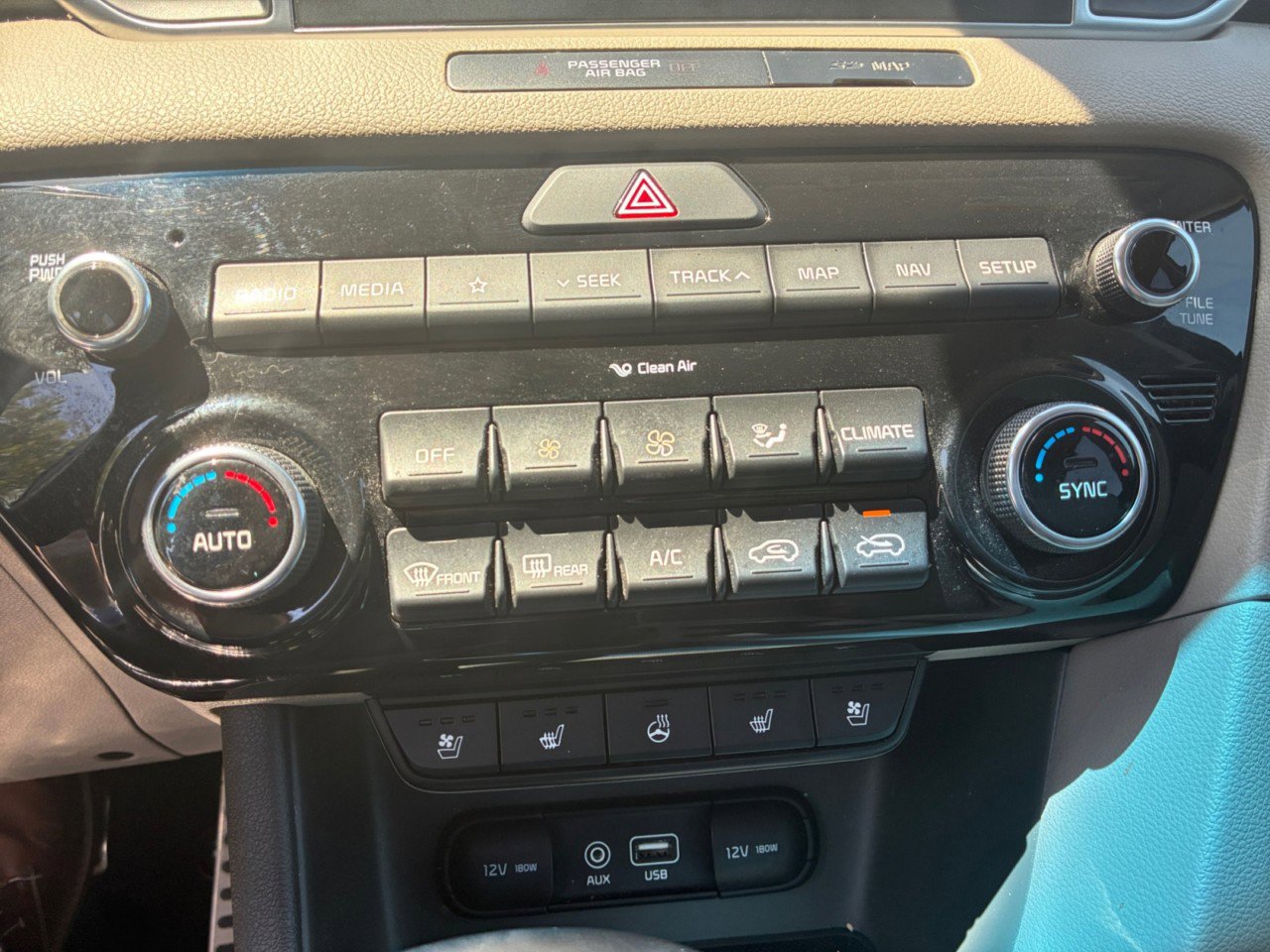 Used 2018 Kia Sportage SX FWD image 11