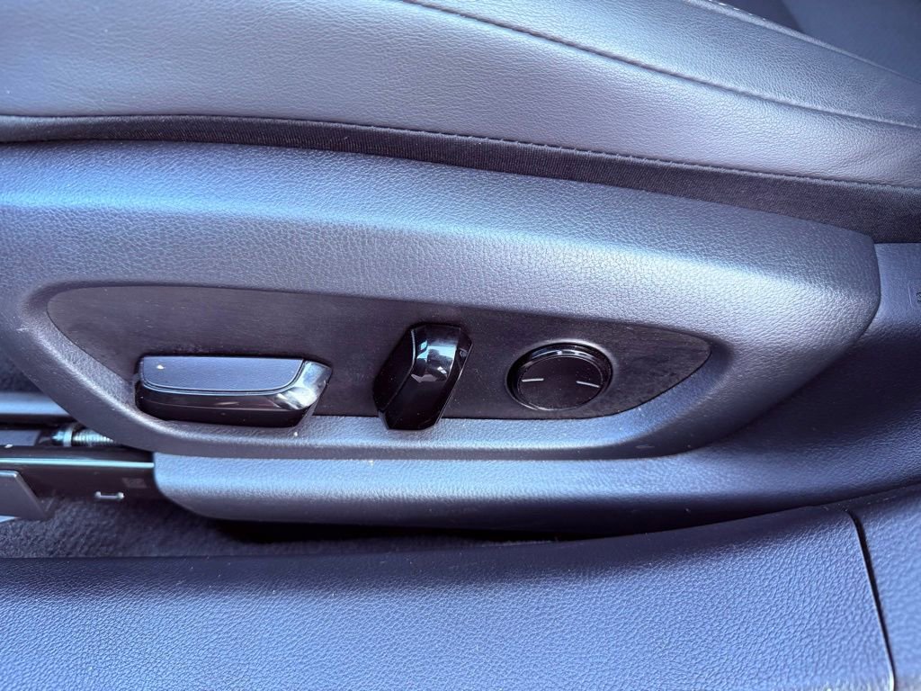 Used 2024 Lexus ES 350 w/ Premium Package image 19