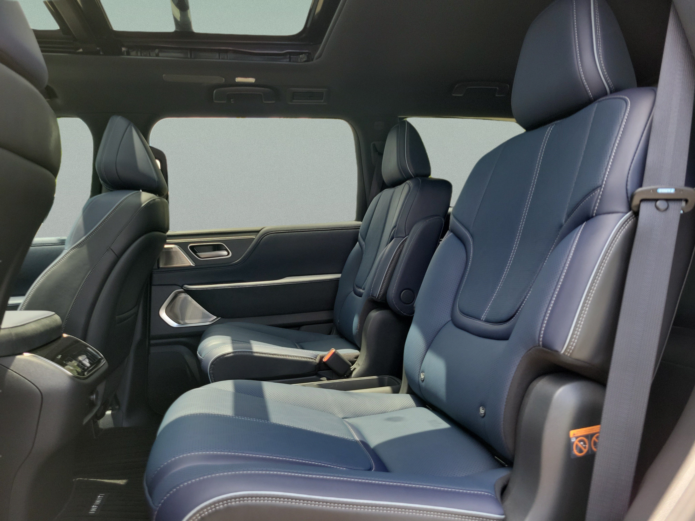New 2027 INFINITI QX80 Sensory w/ Sport Exterior Package AWD/4WD image 10