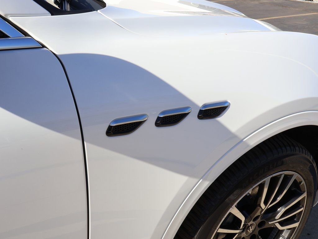 New 2025 Maserati Grecale GT image 9