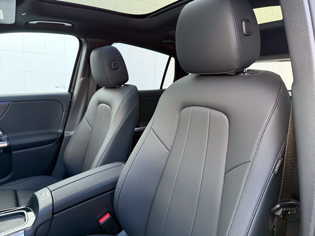 New 2026 Mercedes-Benz GLA 250 4MATIC image 5