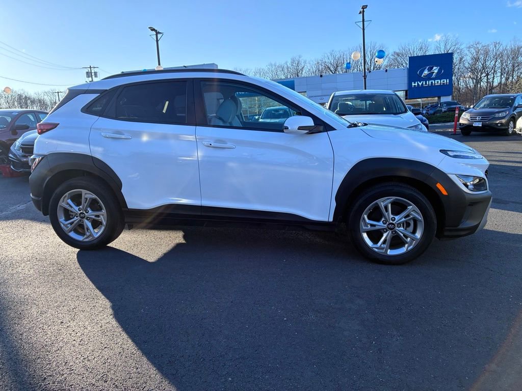 Used 2023 Hyundai Kona SEL w/ Cargo Package AWD/4WD image 8