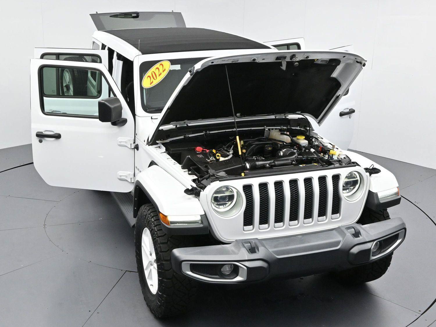 Used 2022 Jeep Wrangler Unlimited Sahara w/ LED Lighting Group AWD/4WD image 45
