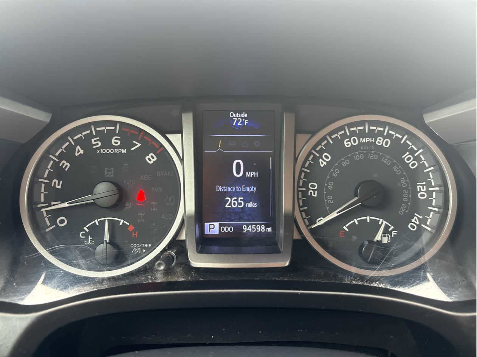 Used 2020 Toyota Tacoma SR5 AWD/4WD image 28