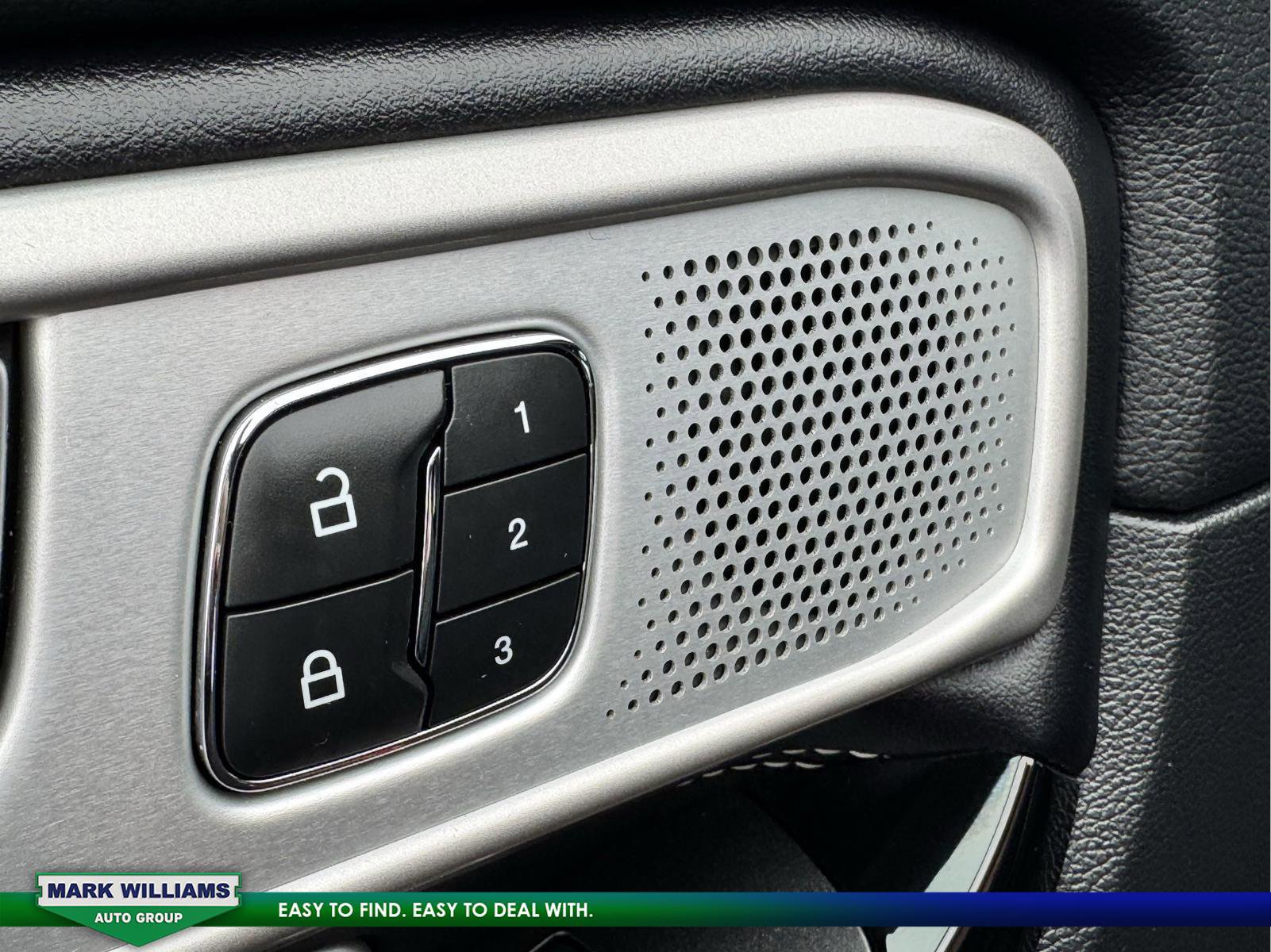 Used 2021 Ford Explorer ST w/ Equipment Group 401A AWD/4WD image 9
