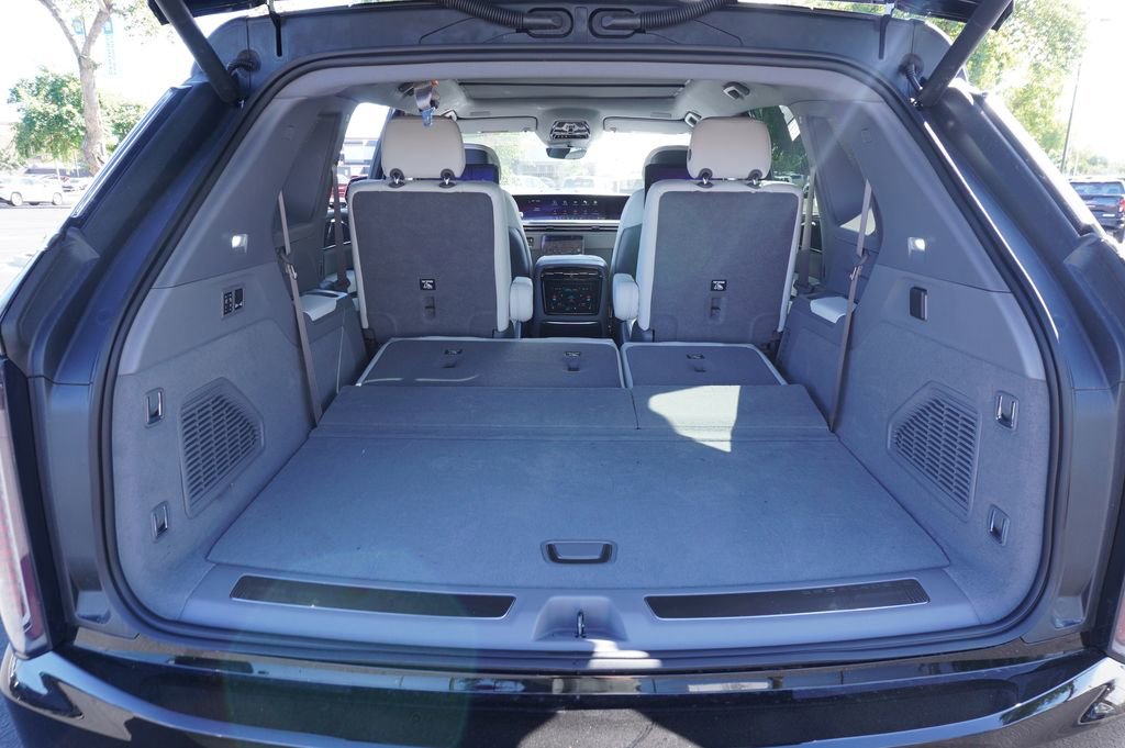 New 2026 Cadillac Escalade IQ Luxury 1 image 7