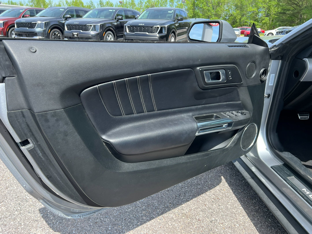 Used 2023 Ford Mustang Premium image 10