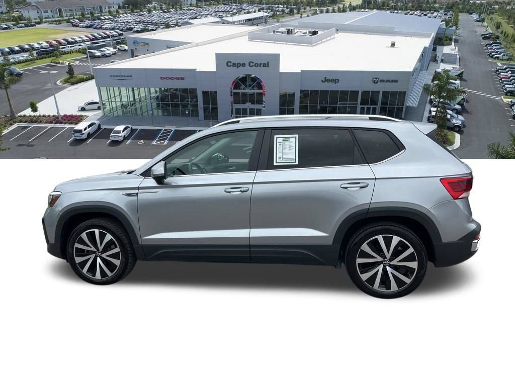 Used 2024 Volkswagen Taos SE FWD image 7