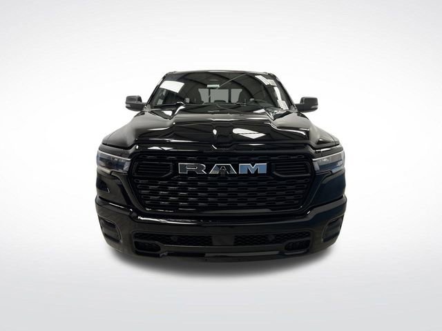 New 2026 RAM 1500 4x4 Crew Cab image 10