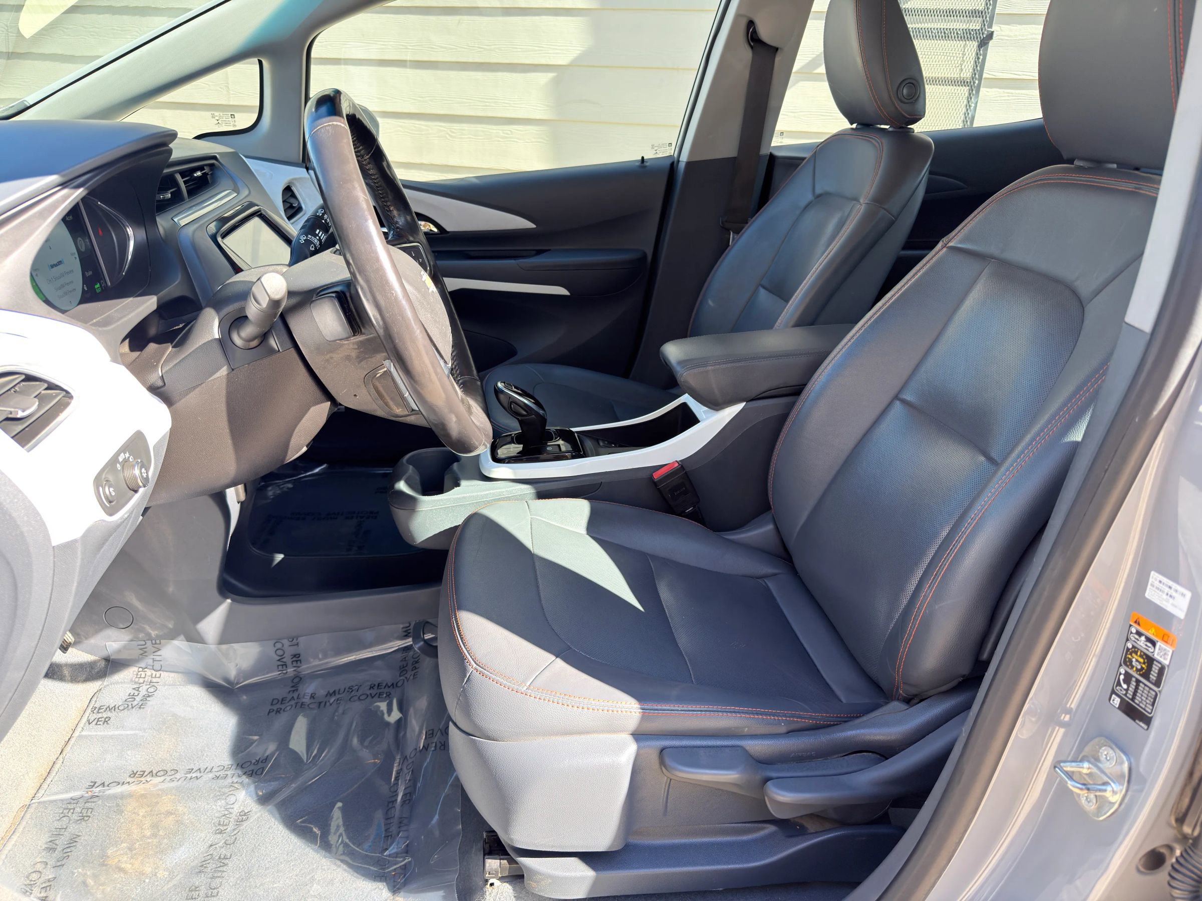 Used 2020 Chevrolet Bolt Premier w/ Infotainment Package image 16