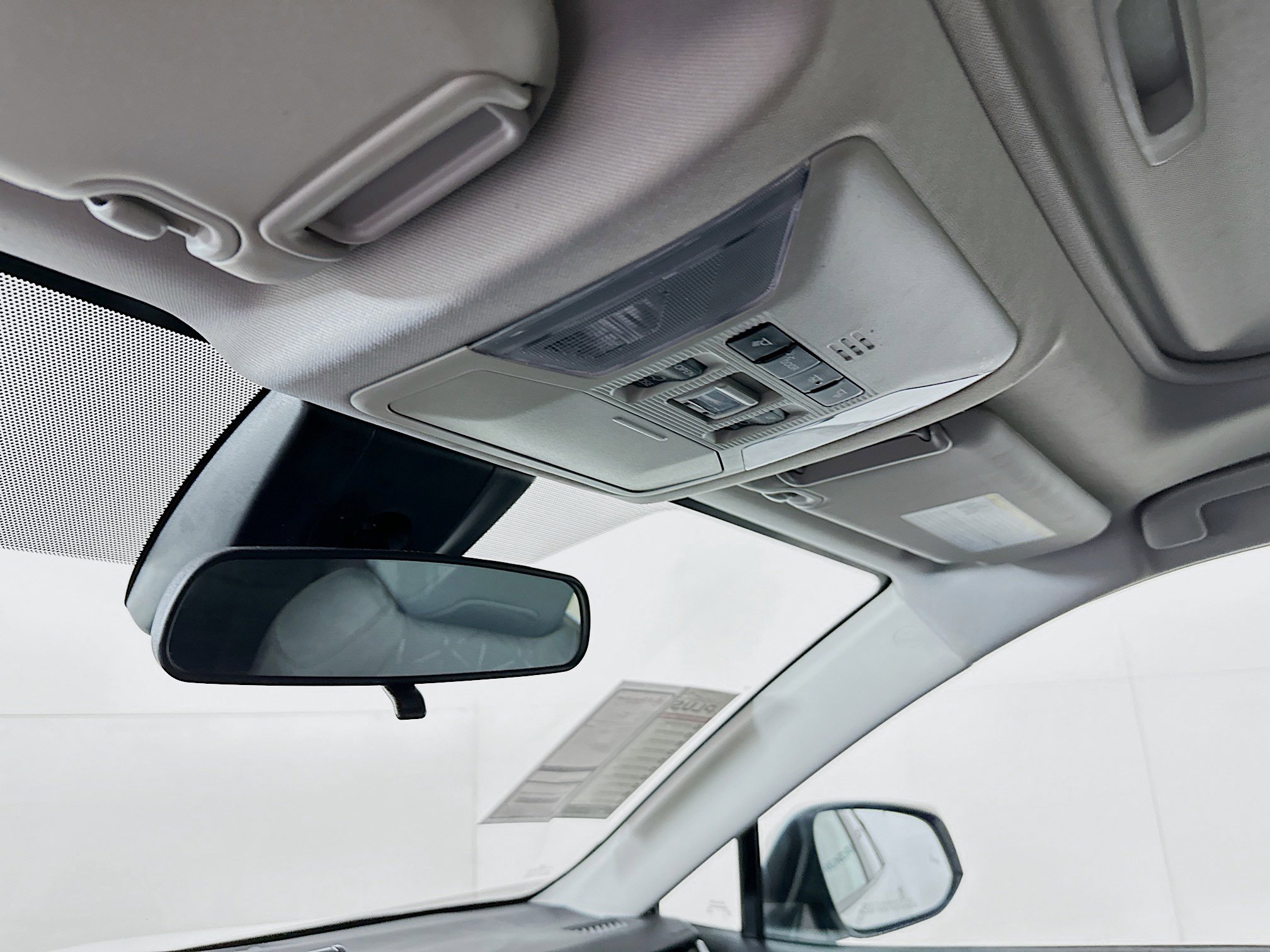 Used 2021 Toyota RAV4 XLE image 18