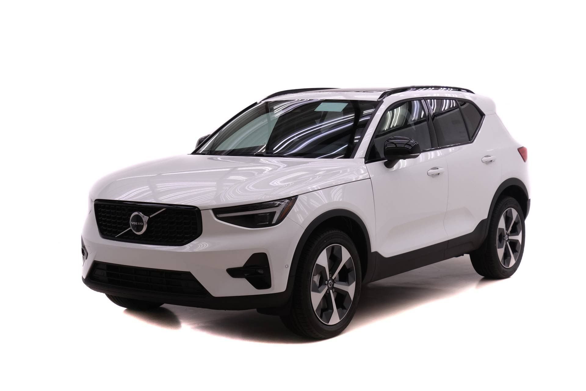 New 2026 Volvo XC40 B5 Plus w/ Protection Package Premier AWD/4WD image 1