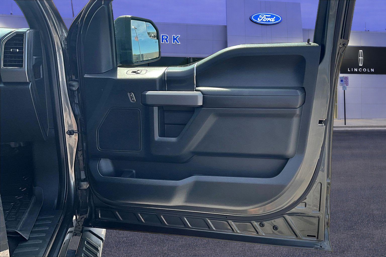 Certified 2019 Ford F150 XLT w/ Equipment Group 302A Luxury AWD/4WD image 29