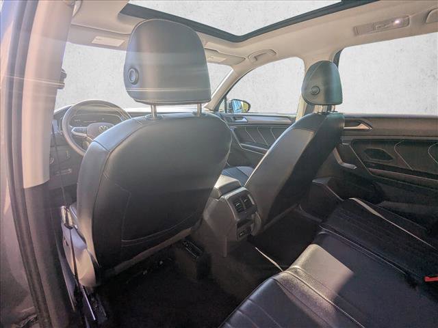 Used 2022 Volkswagen Tiguan SE image 12