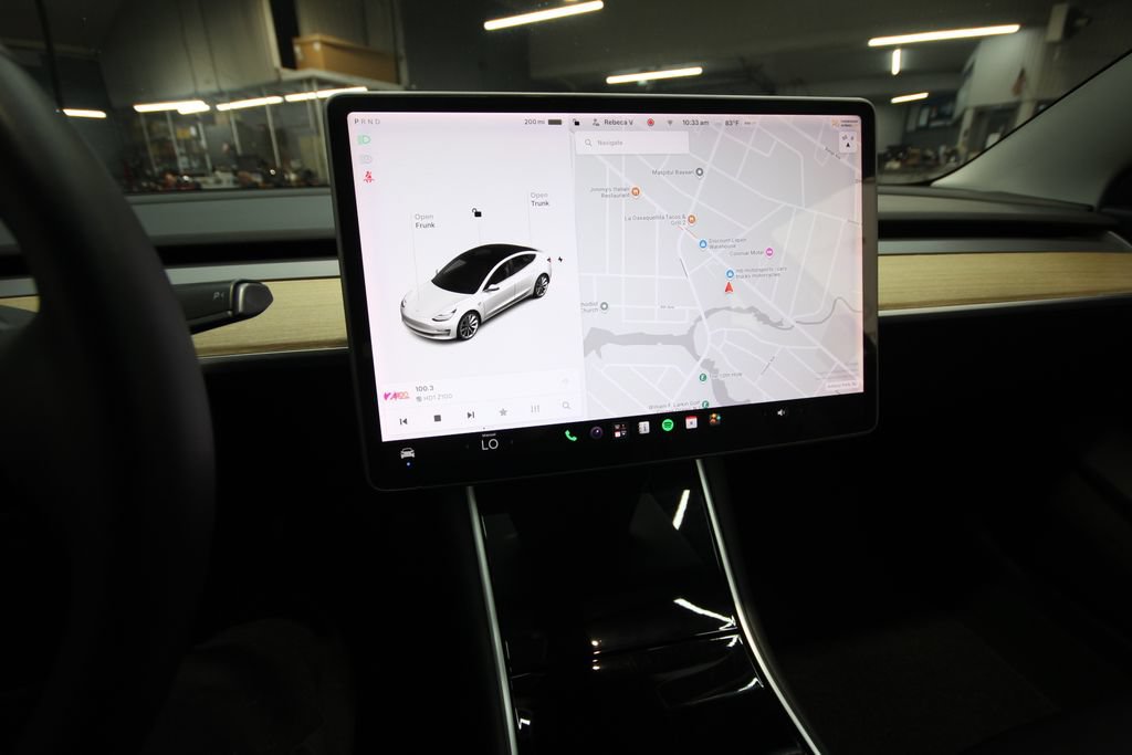Used 2020 Tesla Model 3 Standard Range Plus RWD image 15