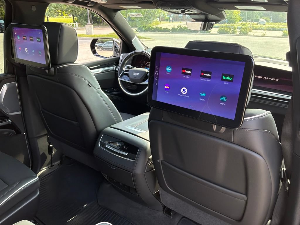 New 2026 Cadillac Escalade ESV Sport w/ Touring Package AWD/4WD image 37