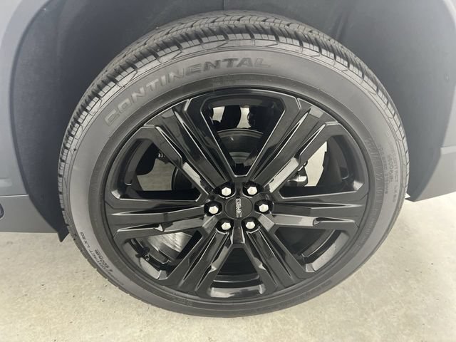 Used 2026 GMC Acadia Elevation w/ Black Edition FWD image 33