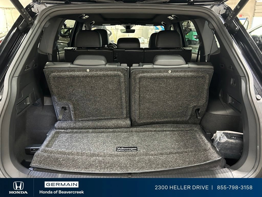 Used 2022 Volkswagen Tiguan SE R-Line FWD image 30