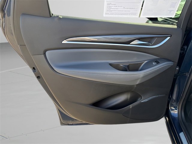 Used 2022 Buick Enclave Premium image 17