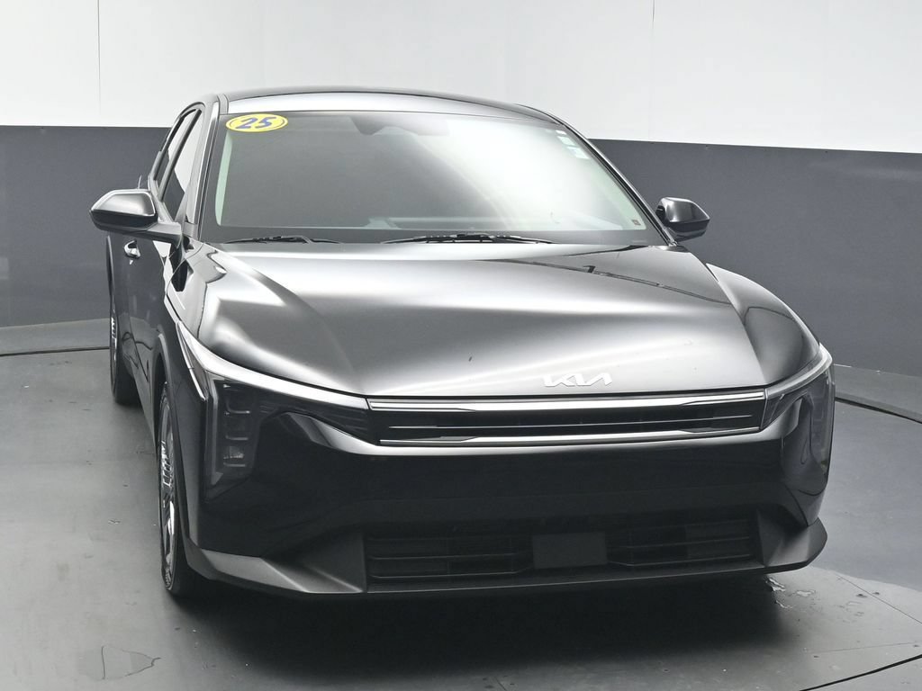Used 2025 Kia K4 FWD image 3
