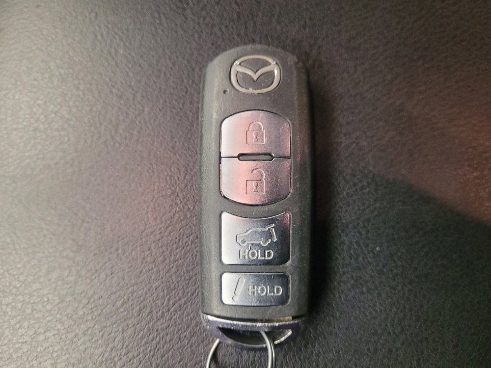 Used 2019 MAZDA CX-5 Touring image 32