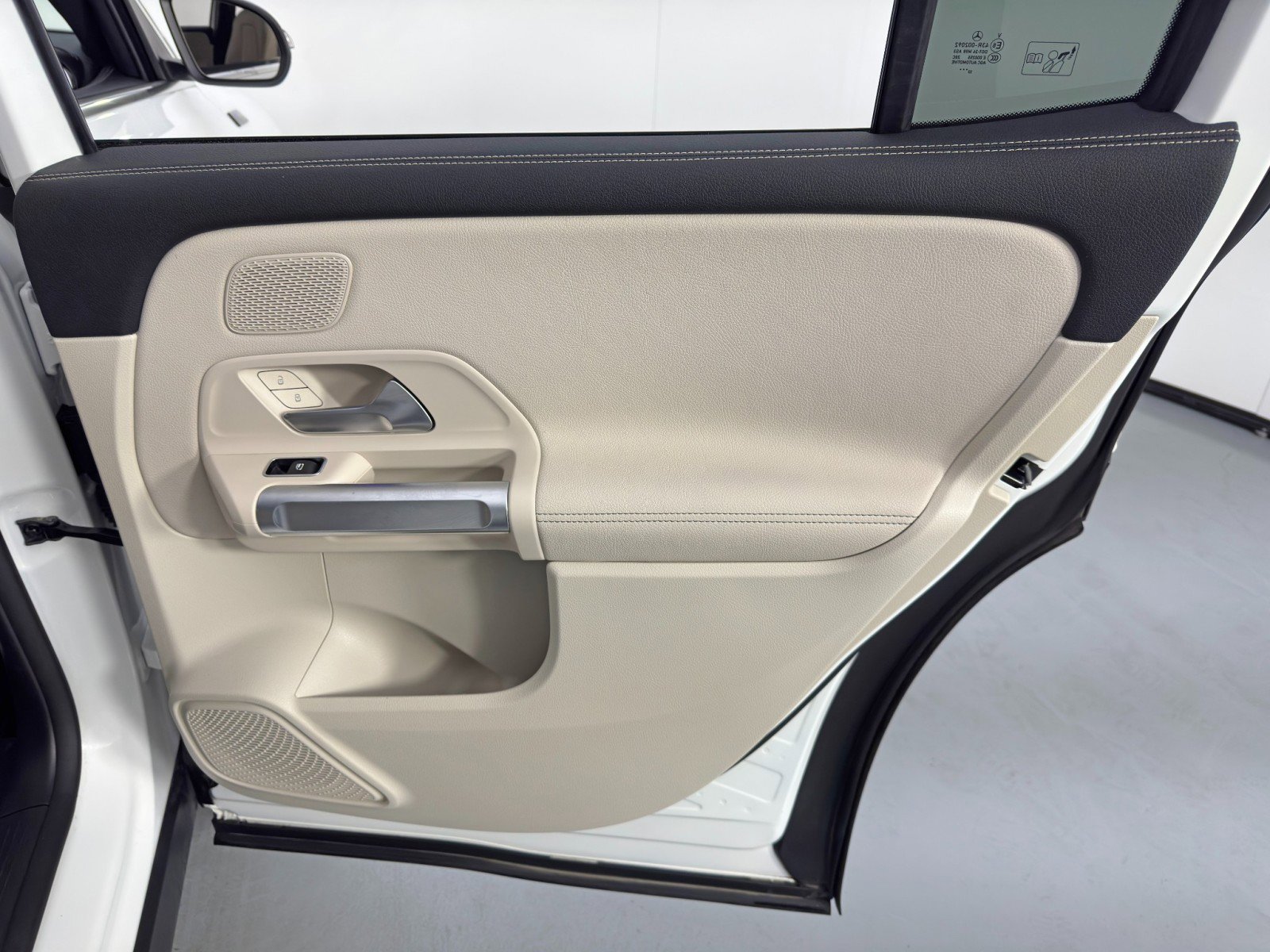 Used 2023 Mercedes-Benz EQB 250+ EQB 250+ w/ Exclusive Package image 46