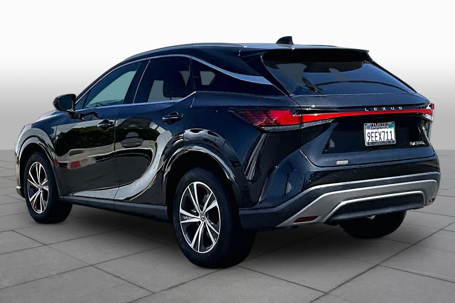 Used 2023 Lexus RX 350 Premium w/ Accessory Package (Z1) FWD image 11