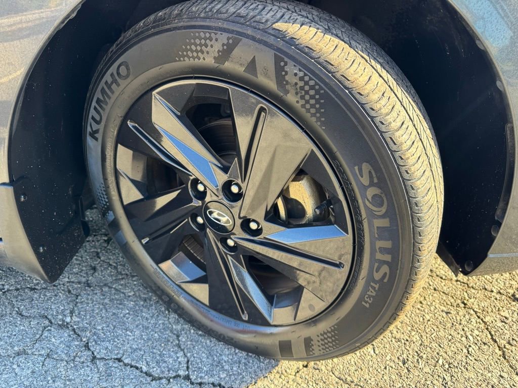 Used 2022 Hyundai Elantra SEL image 41