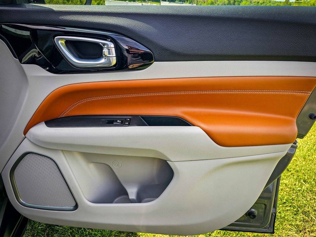 Certified 2022 Jeep Compass Limited AWD/4WD image 41