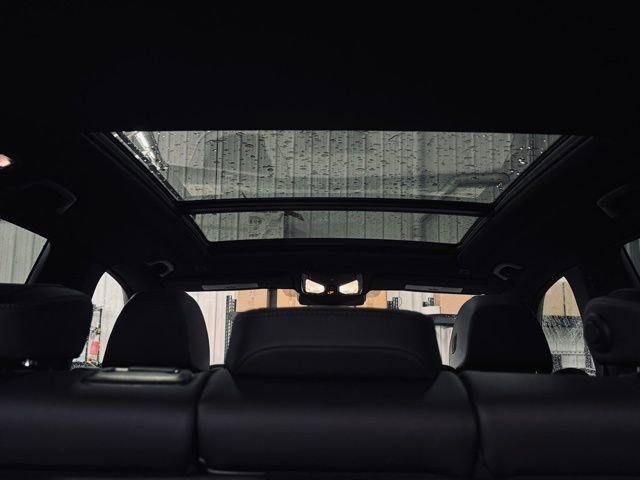 Used 2026 BMW X5 xDrive40i w/ M Sport Package image 26