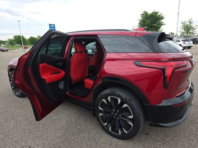 Used 2024 Chevrolet Blazer EV RS AWD/4WD image 36