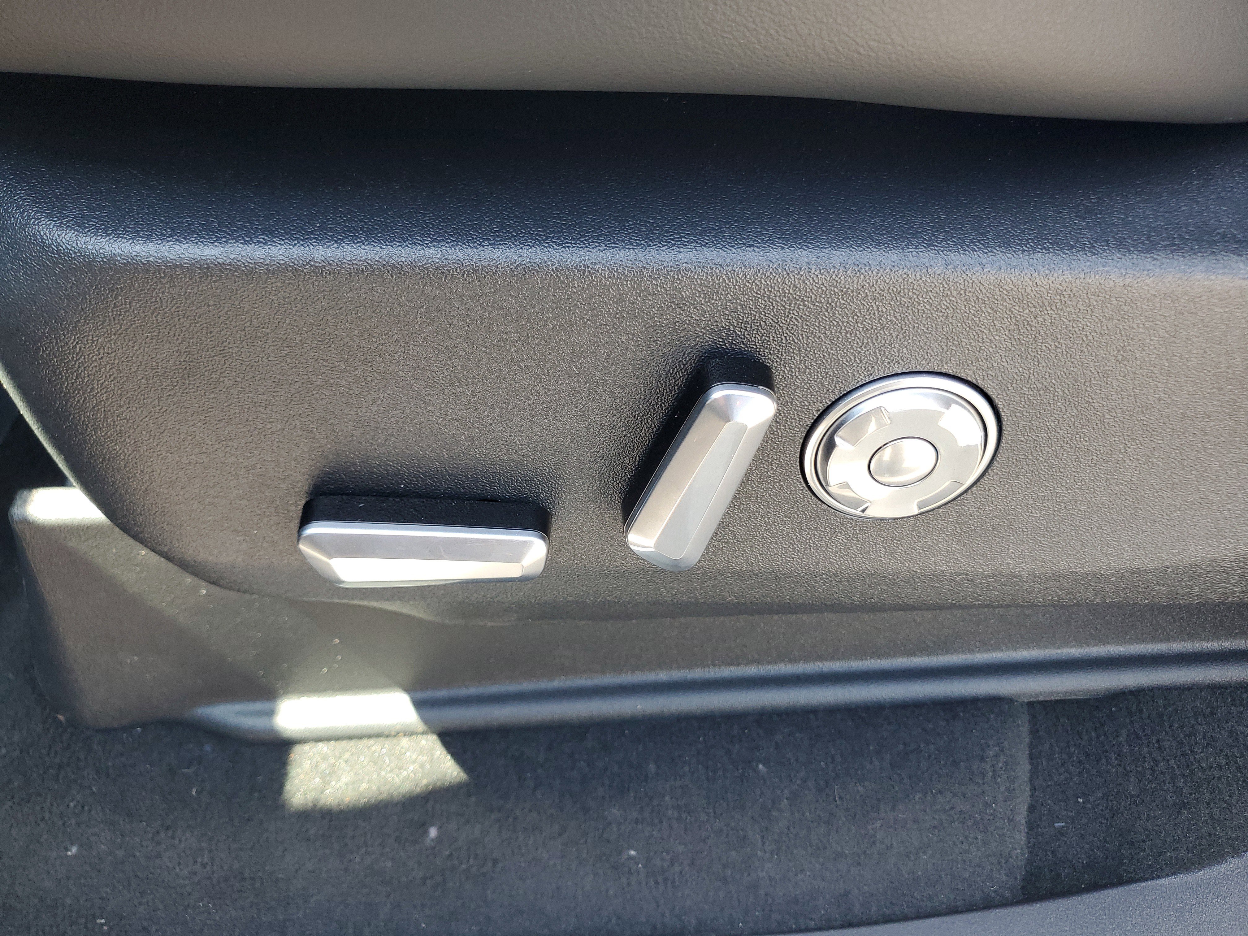 New 2026 Lincoln Navigator L Black Label AWD/4WD image 13