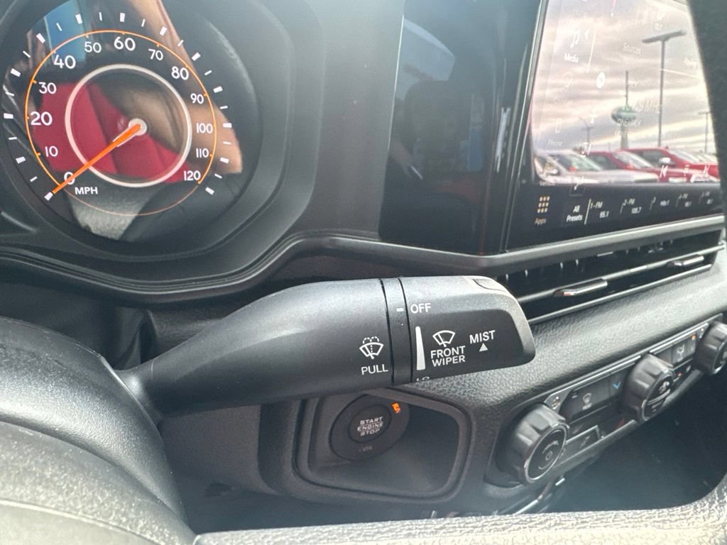 Certified 2024 Jeep Gladiator Sport AWD/4WD image 12