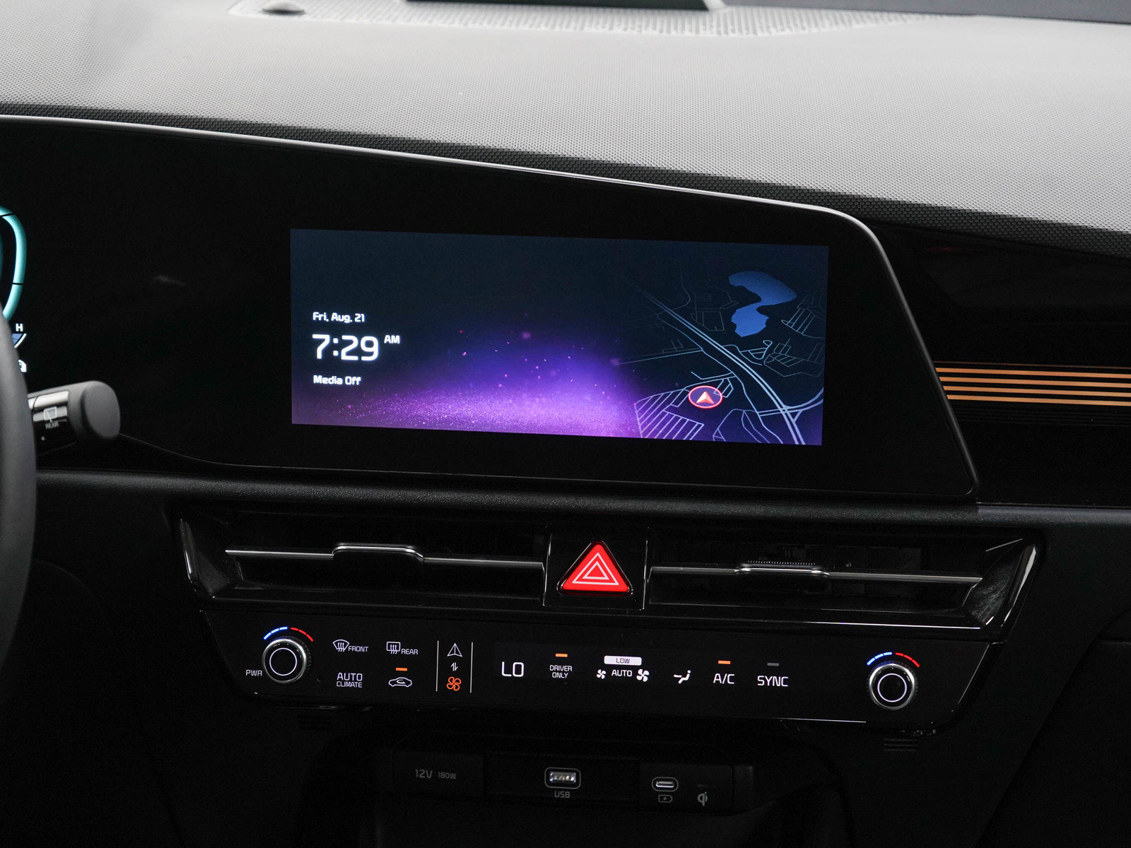 Used 2024 Kia Niro EX w/ EX Cold Weather Package FWD image 15