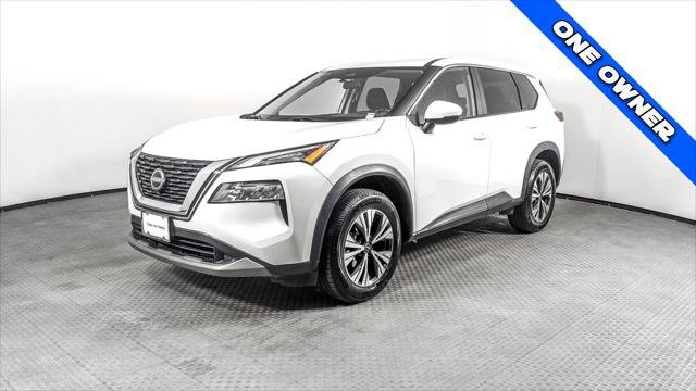 Used 2022 Nissan Rogue SV FWD image 2