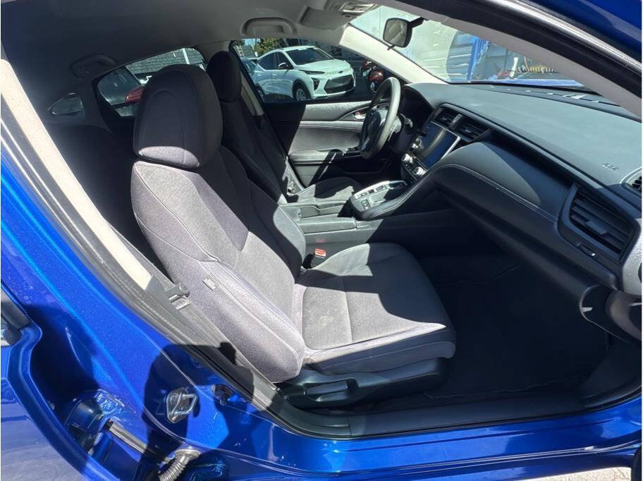 Used 2019 Honda Insight EX image 9