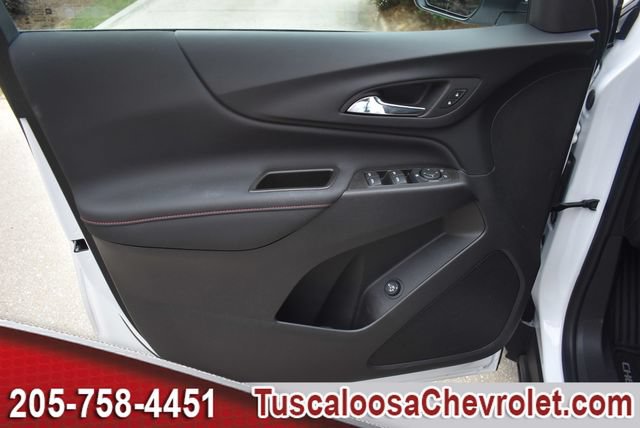 Used 2023 Chevrolet Equinox RS FWD image 17
