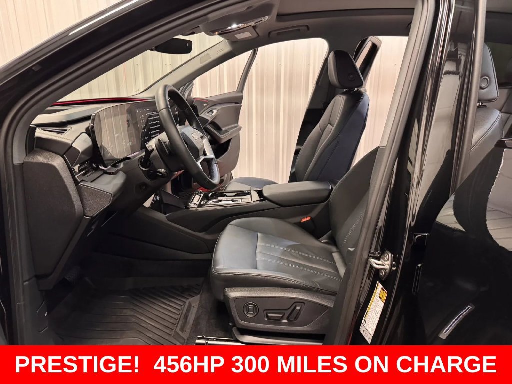 Used 2025 Audi Q6 e-tron Prestige w/ 20" Wheel Package AWD/4WD image 31