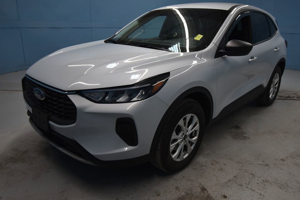 Used 2025 Ford Escape Active image 30