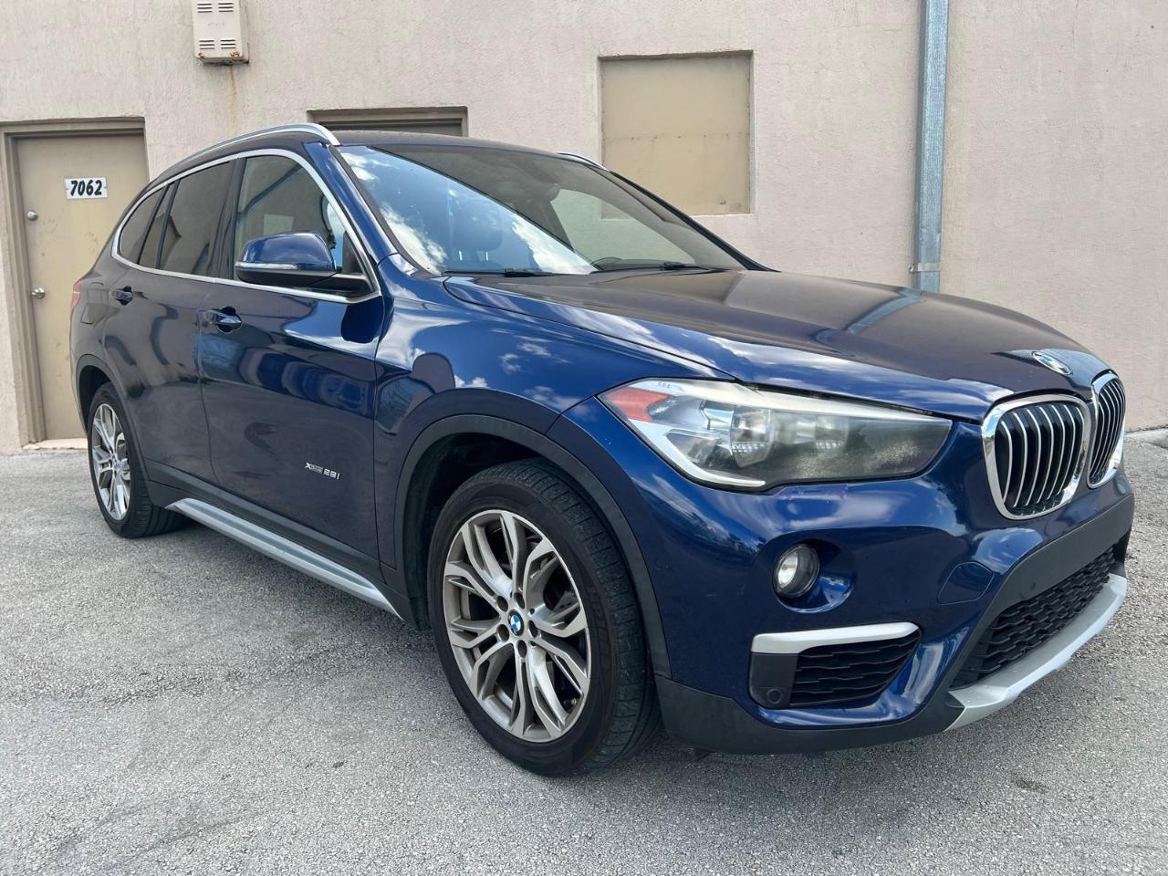 Used 2016 BMW X1 xDrive28i AWD/4WD image 2