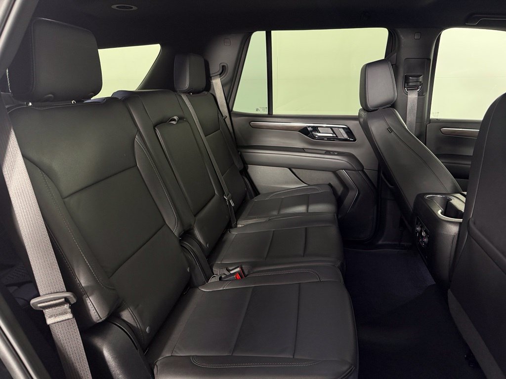 Used 2025 Chevrolet Tahoe LT AWD/4WD image 15