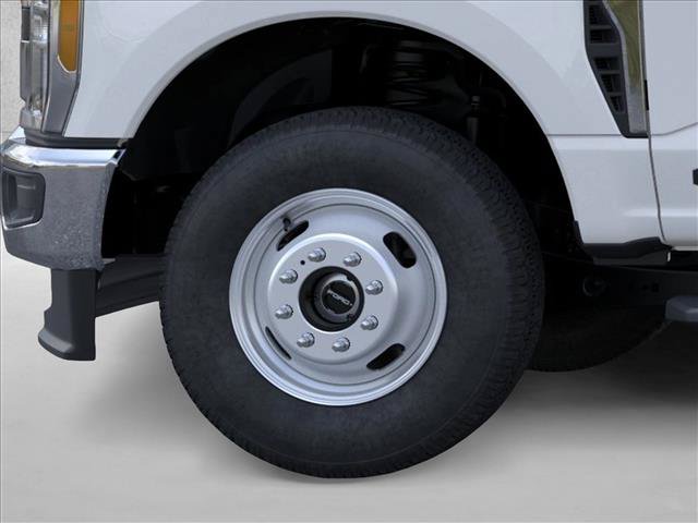 New 2026 Ford F350 XL w/ XL Chrome Package AWD/4WD image 19